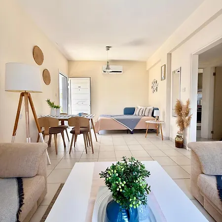 Lovely Ap In The Center Of Kato Appartement