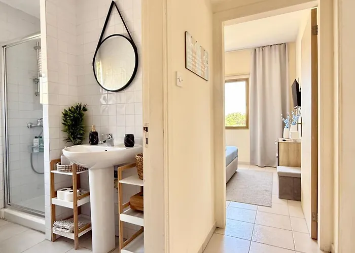 Lovely Ap In The Center Of Kato *