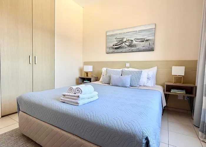 Lovely Ap In The Center Of Kato