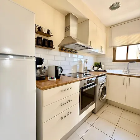 Lovely Ap In The Center Of Kato Apartament *